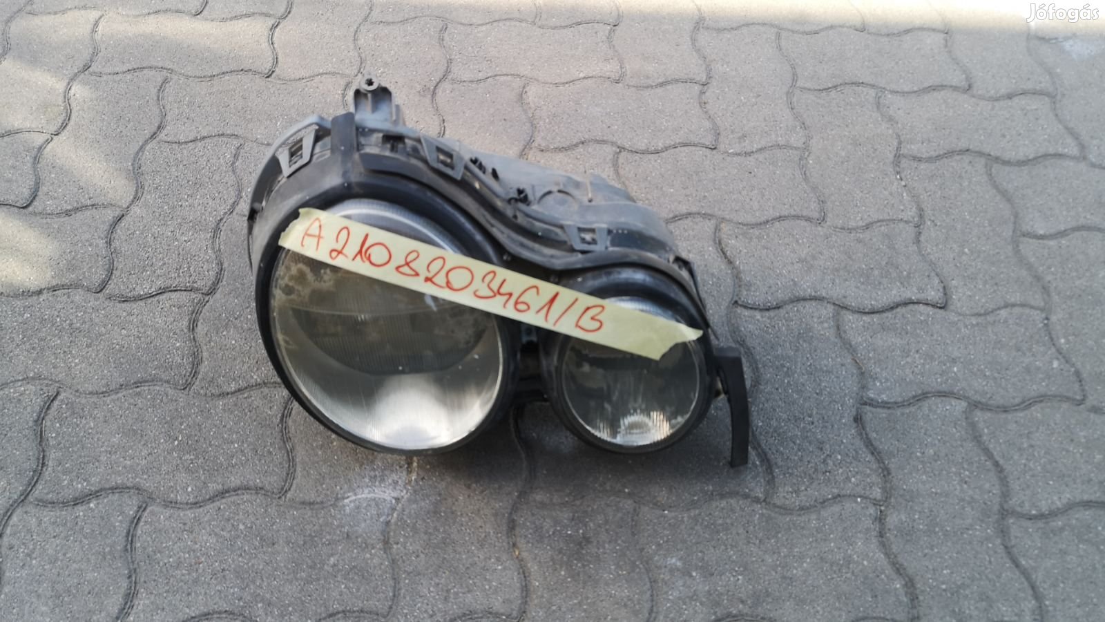 Mercedes W210 jobb fényszóró XENON A2108203461 eladó