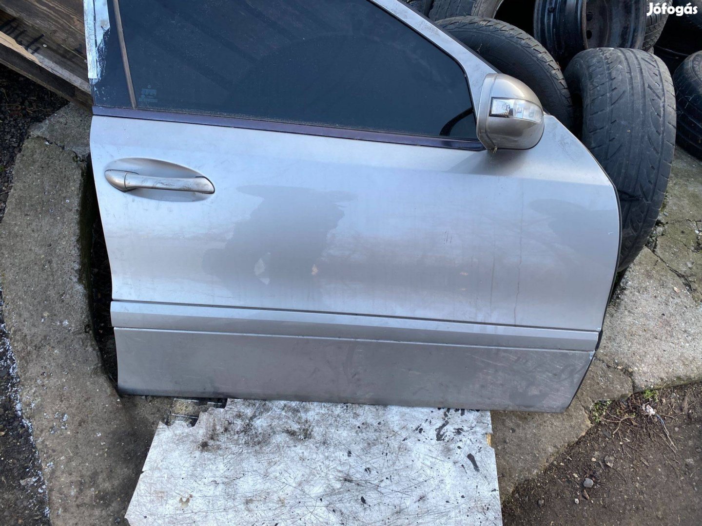 Mercedes W211 E-oszt. jobb első ,balos hátsó ajtó üresen ár/db
