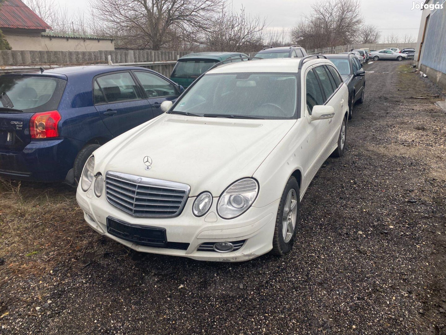 Mercedes W211 - E-class 2006 fehér kombi 280 cdi bontott mindene eladó