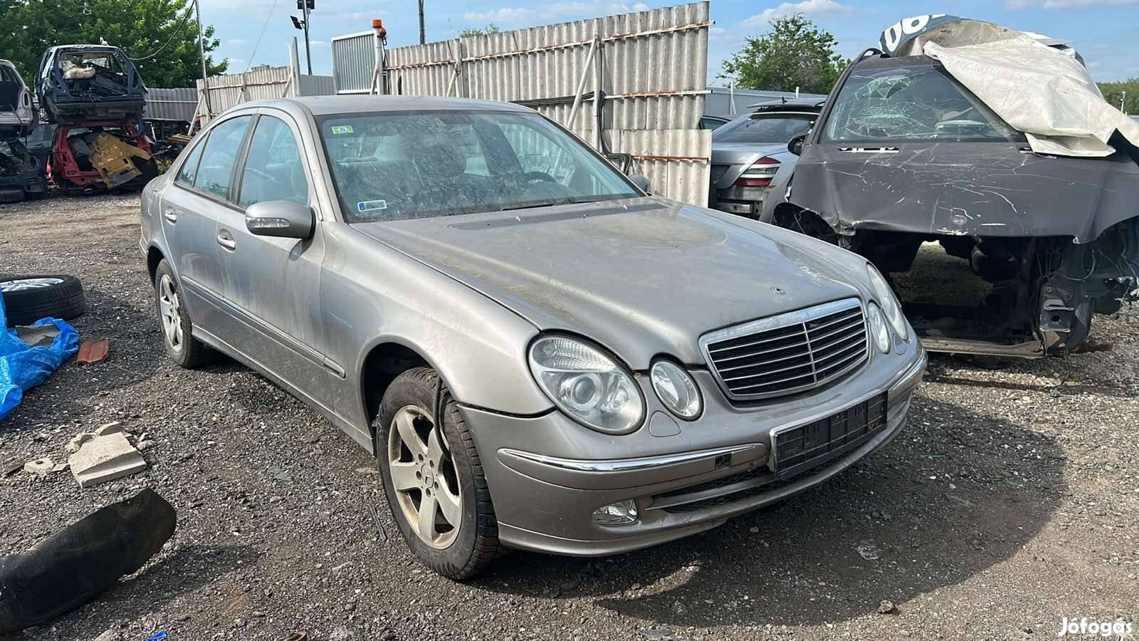 Mercedes W211 - E-class 220 cdi 2003 bontott minden alkatrésze eladó