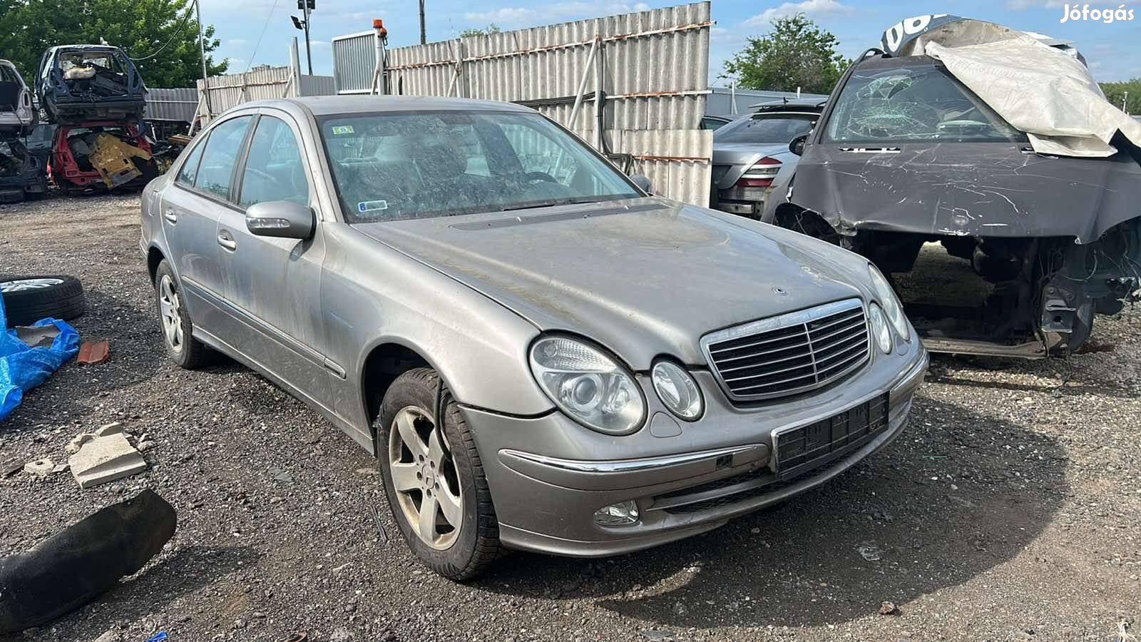 Mercedes W211 - E-class 220 cdi 2003 bontott mindene eladó