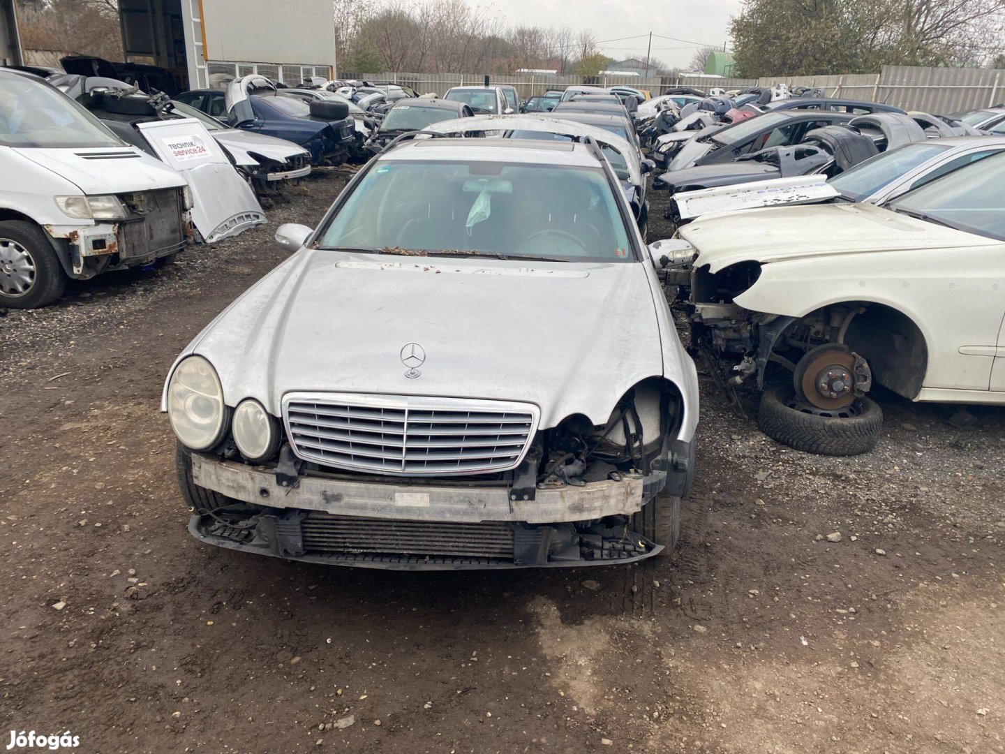 Mercedes W211 - E-class 280 cdi kombi bontott minden alkatrésze eladó