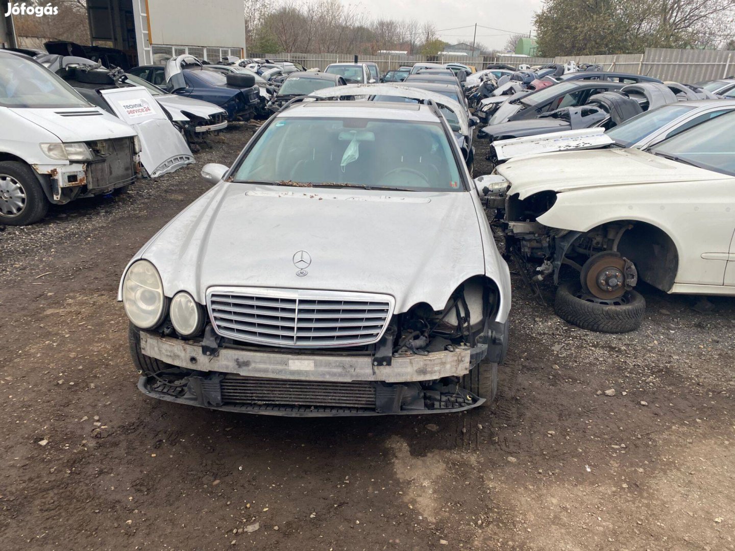 Mercedes W211 - E-class 280 cdi kombi bontott mindene eladó