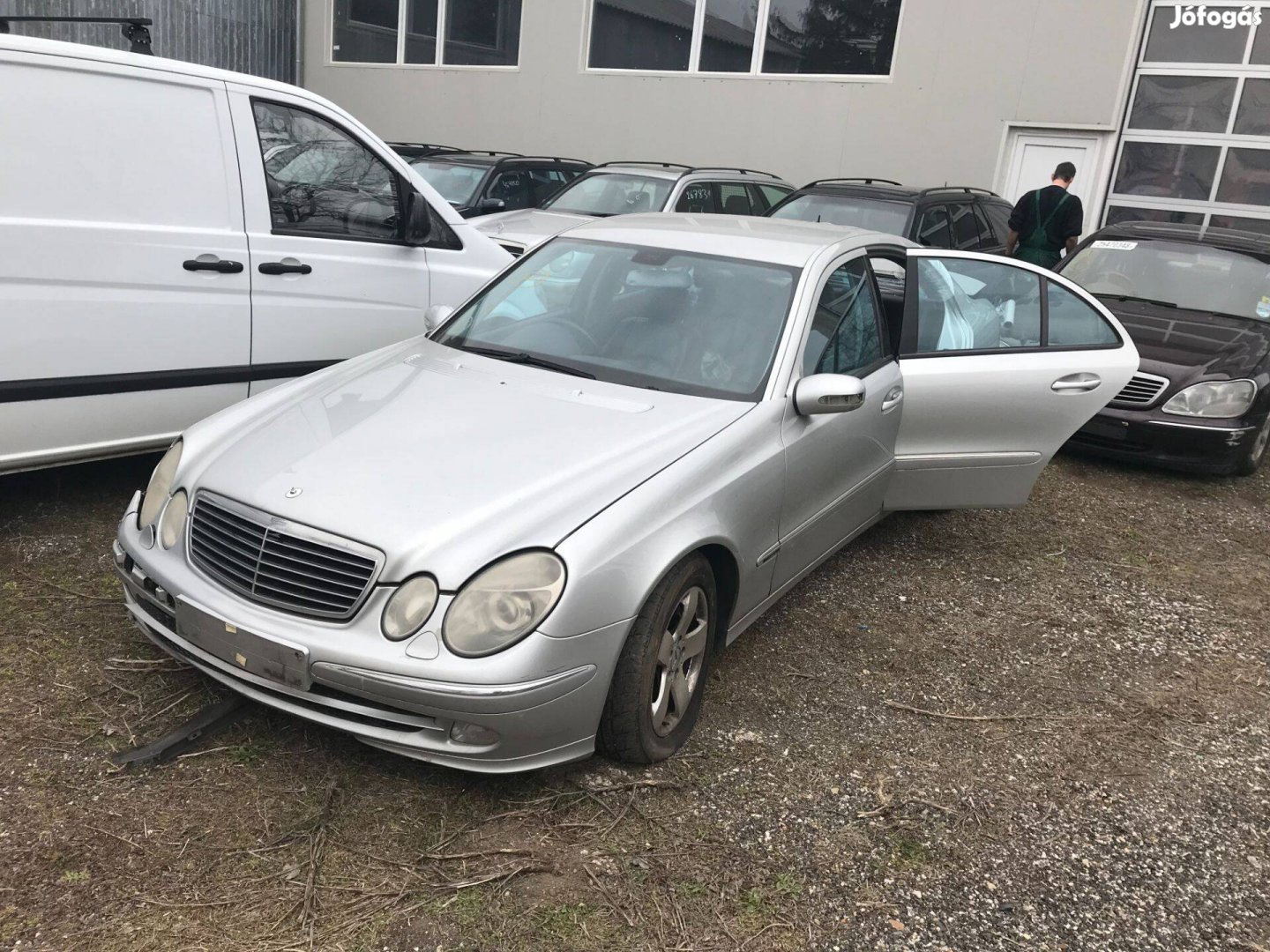 Mercedes W211 - E-class 320 cdi ezüst bontott minden alkatrésze eladó