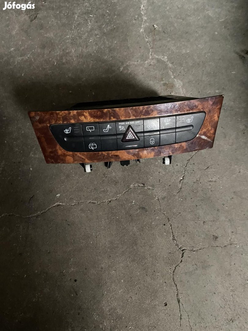 Mercedes W211 elakadásjelző kapcsoló sor A2116800552 eladó