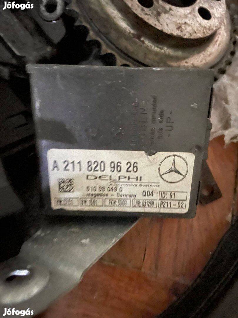 Mercedes W211 és riasztó vezérlő A 211 820 96 26 posta megoldható