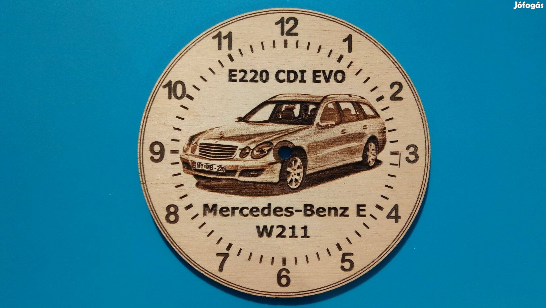 Mercedes W211 mintás falióra