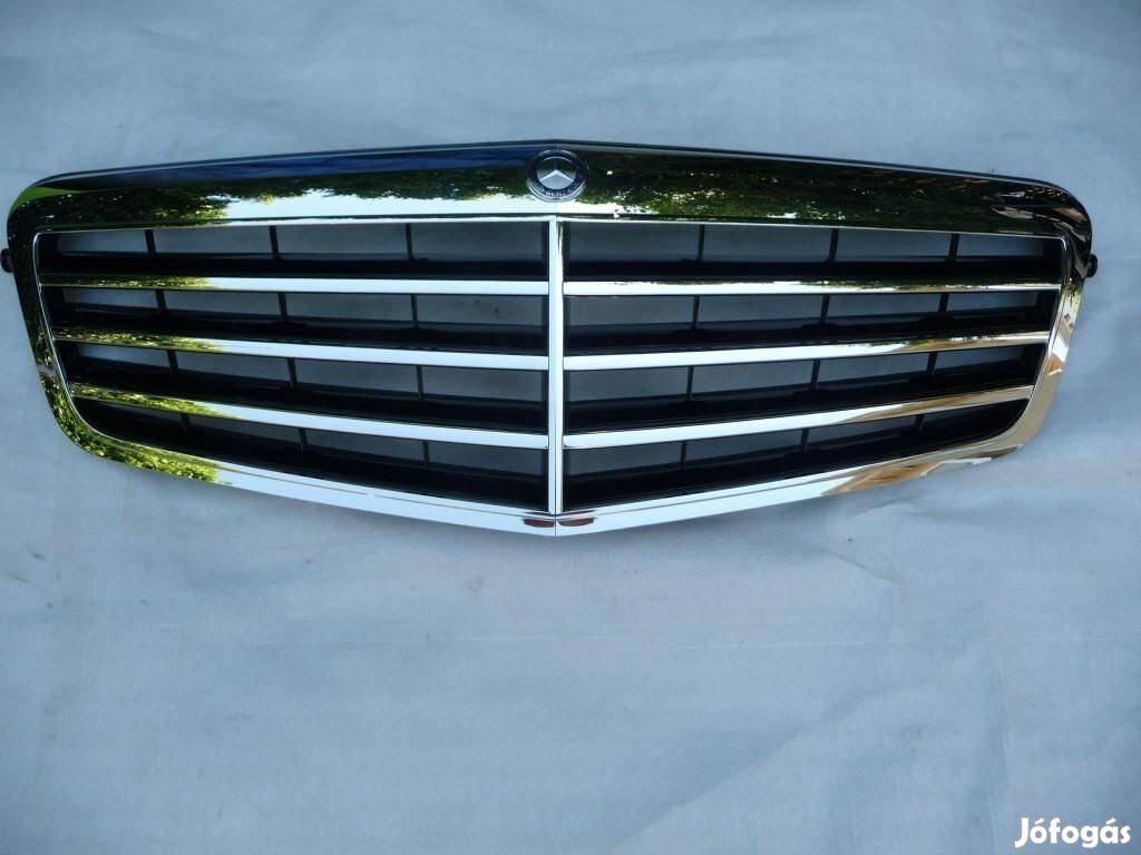 Mercedes W212 Avantgarde hűtőrács