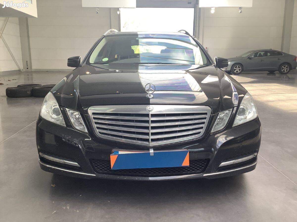 Mercedes W212 - E-class 200 cdi kombi 2012 bontott minden alkatrésze e
