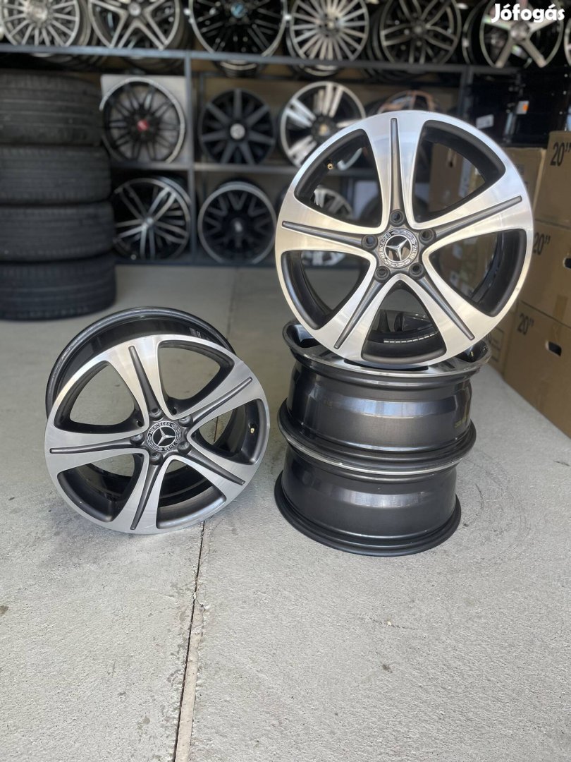 Mercedes W213 gyari 17" 