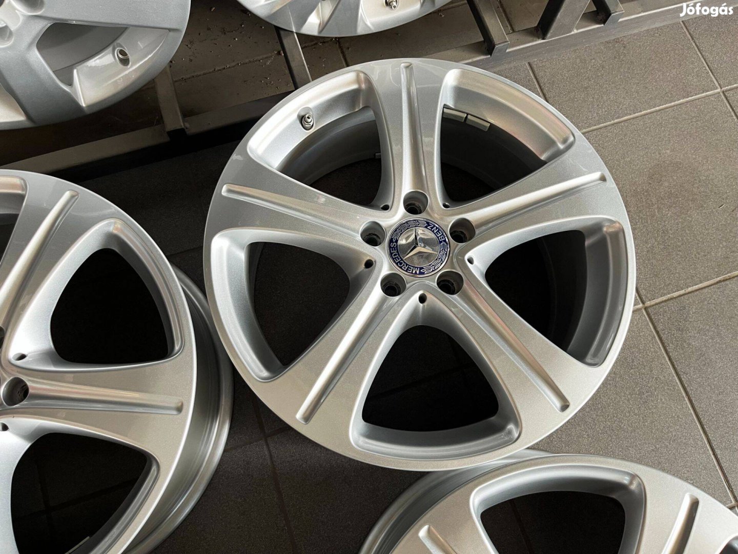 Mercedes W213 gyári 18" 5x112 alufelni eladó 18 coll C CLA E