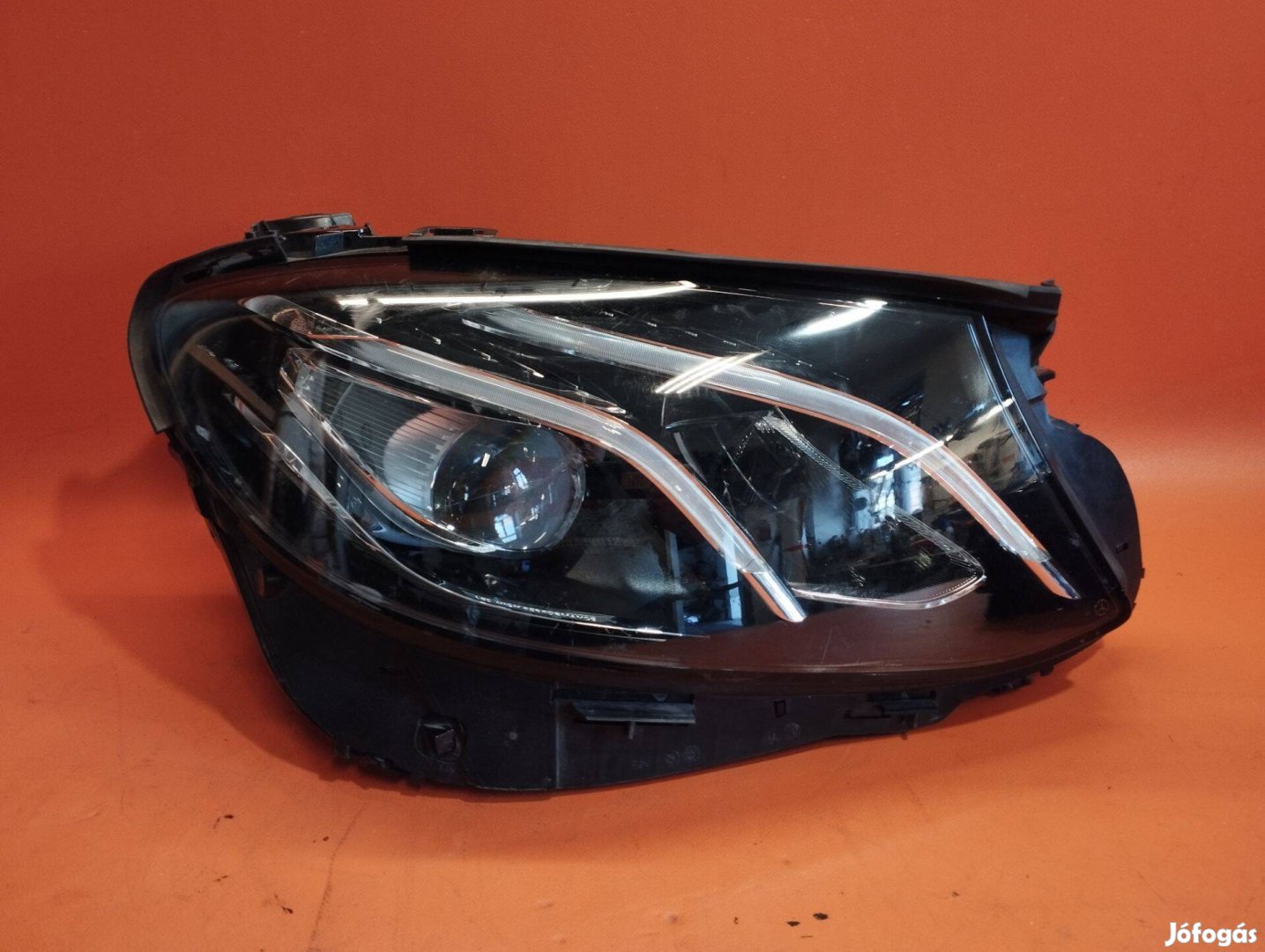 Mercedes W213 jobb led lámpa A2139069003KZ 2F (S2.120.530)