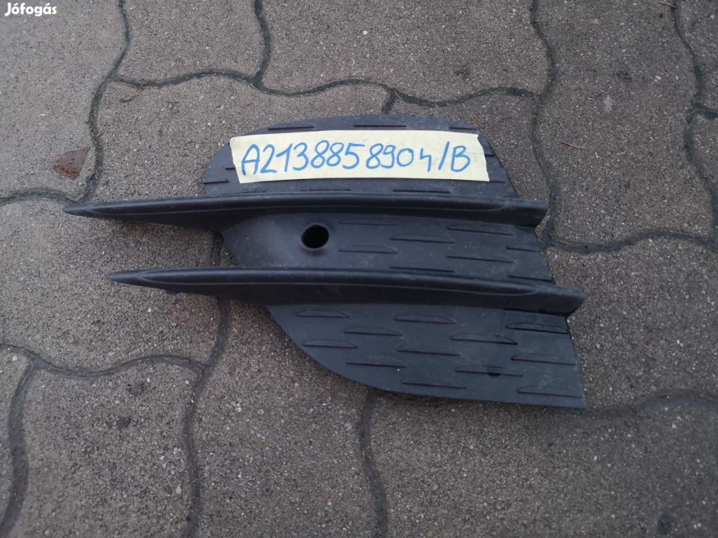 Mercedes W213 lökhárító jobb alsó dísz műanyag A2138858904