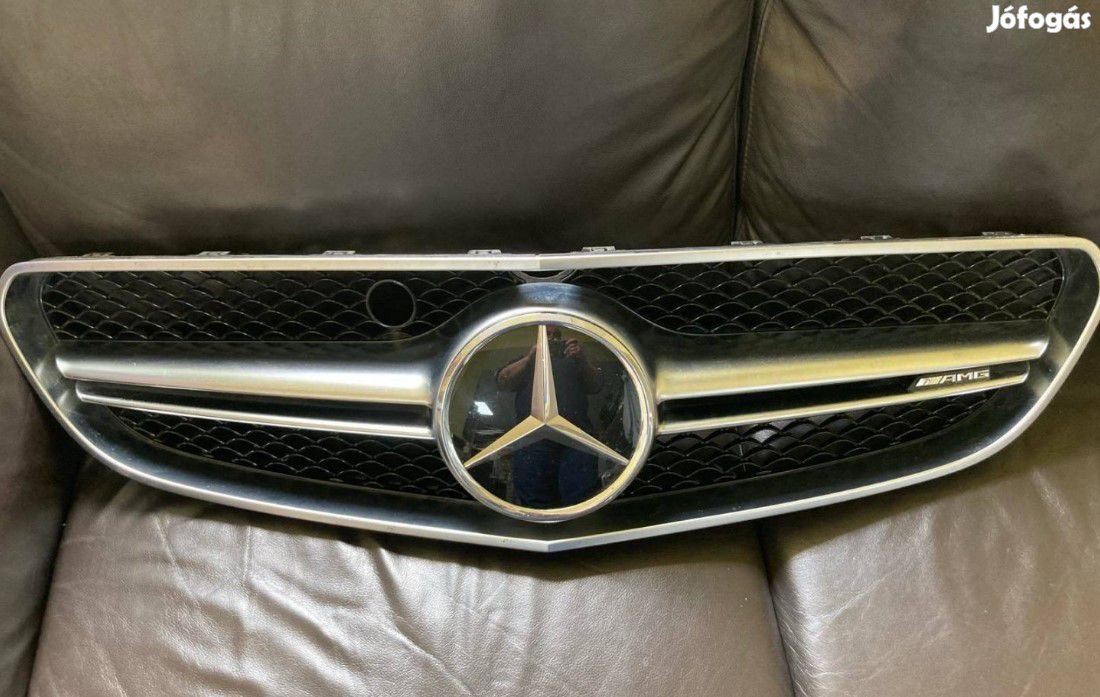 Mercedes W217 AMG S63 hűtőmaszk coupe-cabrio  A2057200205 eladó
