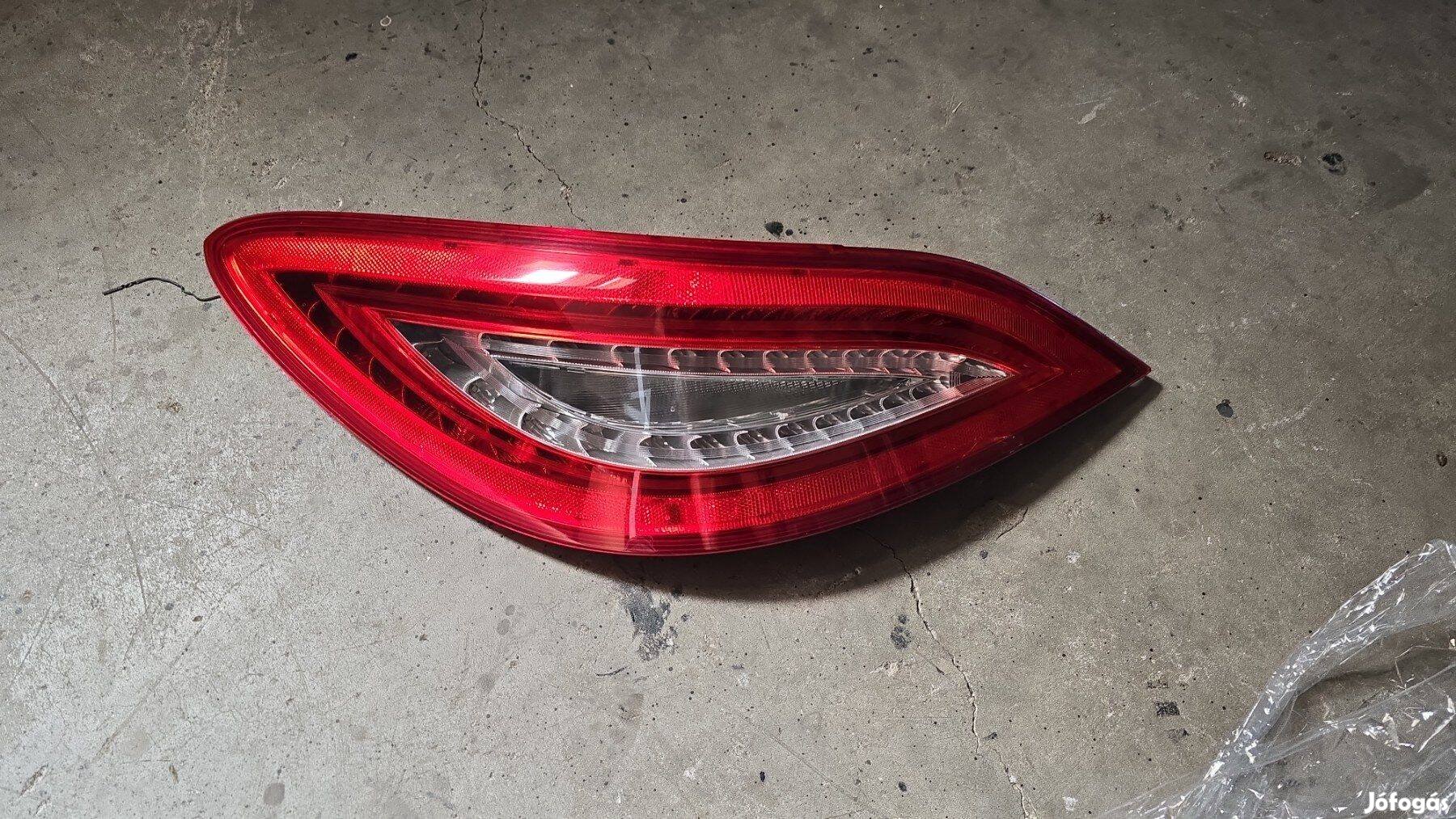 Mercedes W218 CLS bal hátsó lámpa
