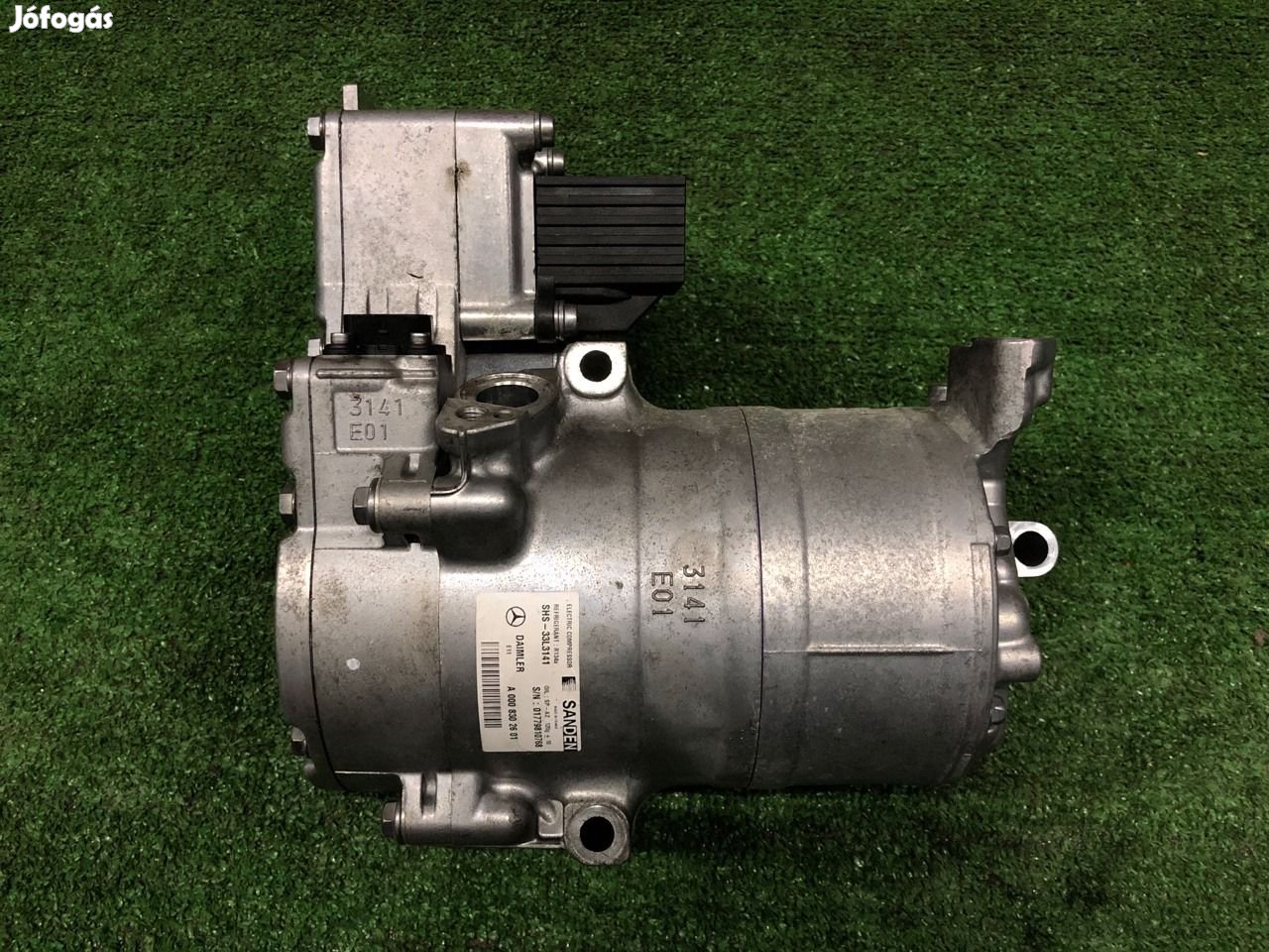 Mercedes W222 Klímakompresszor elektromos  A0008302601 eladó