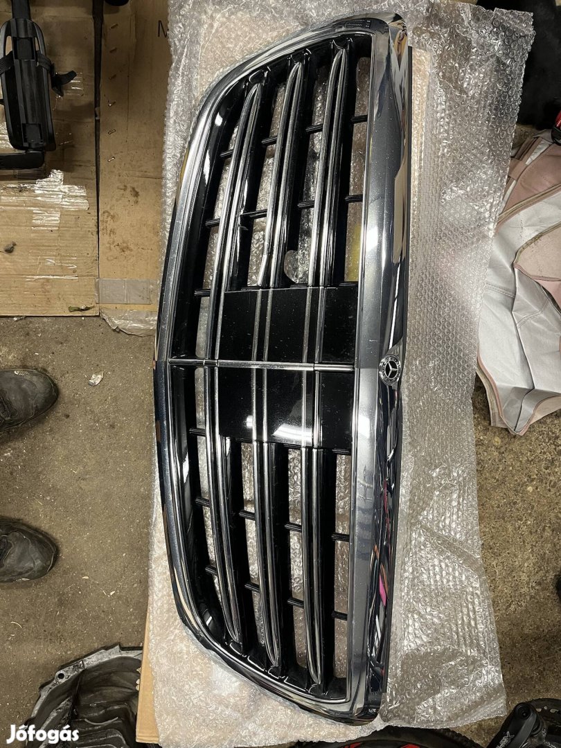 Mercedes W222 S osztály hűtőrács