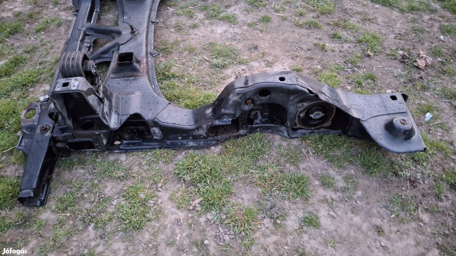 Mercedes W245 B-osztály első bölcső