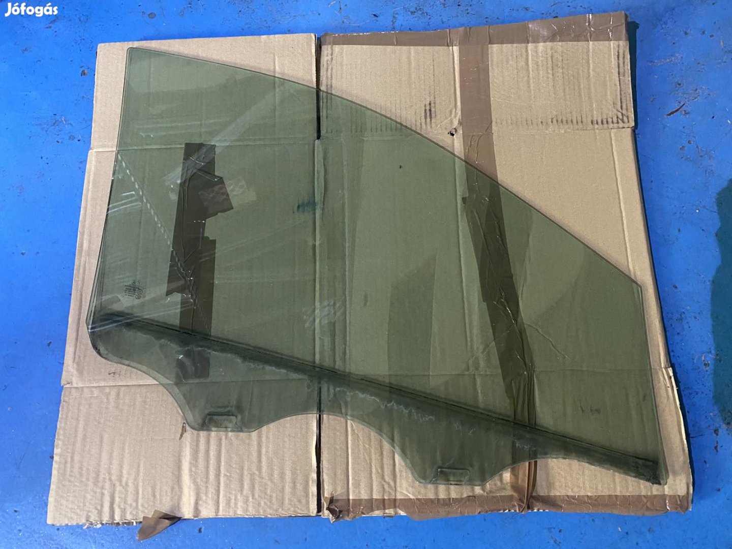 Mercedes W246 bal első ablak A2467250500 eladó