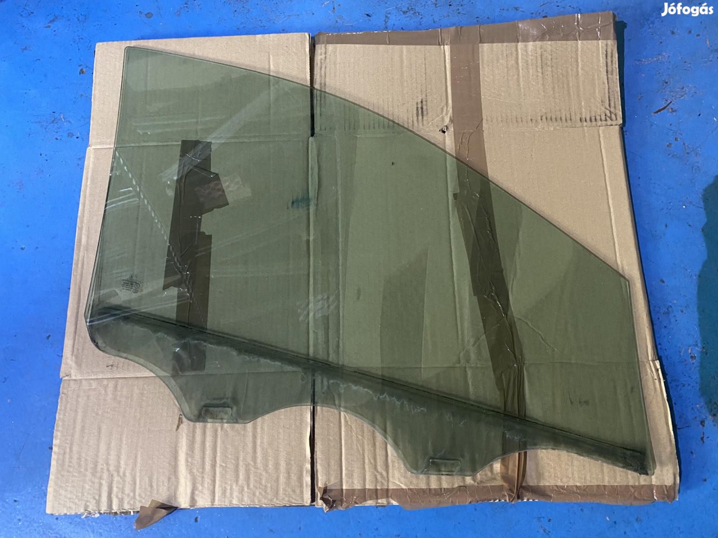 Mercedes W246 bal első ablak A2467250500 eladó