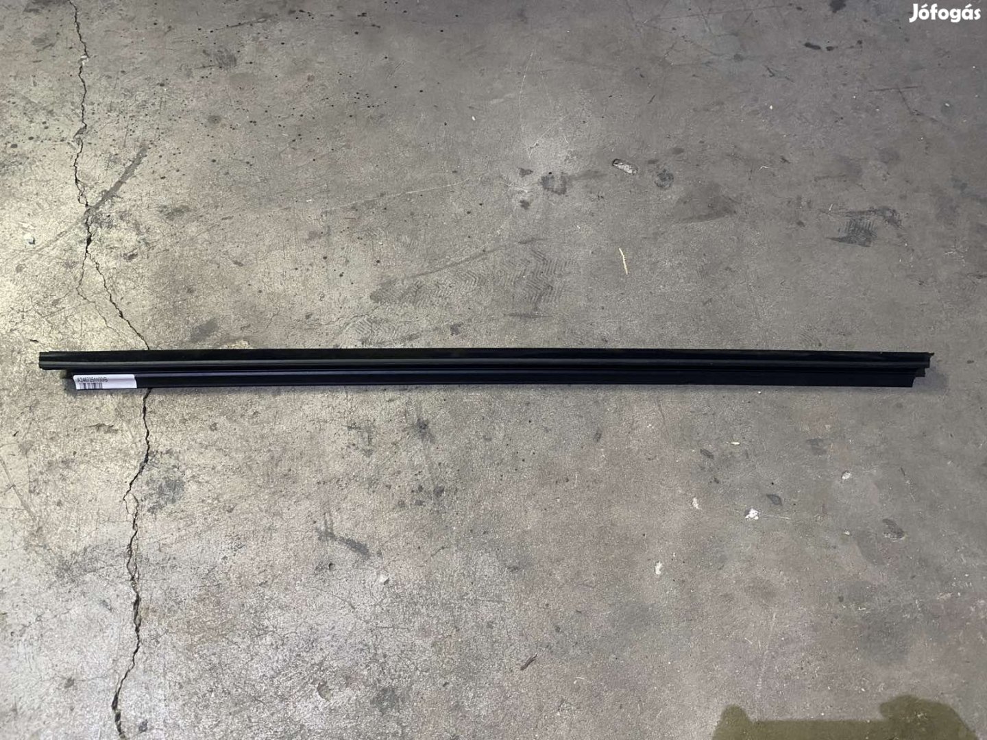 Mercedes W246 bal első ablaktömítés A2467251100 eladó