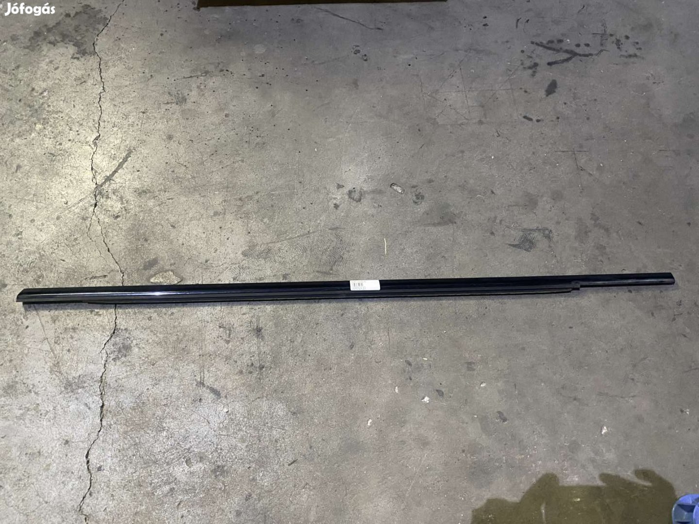 Mercedes W246 bal első díszléc A2467250382 eladó