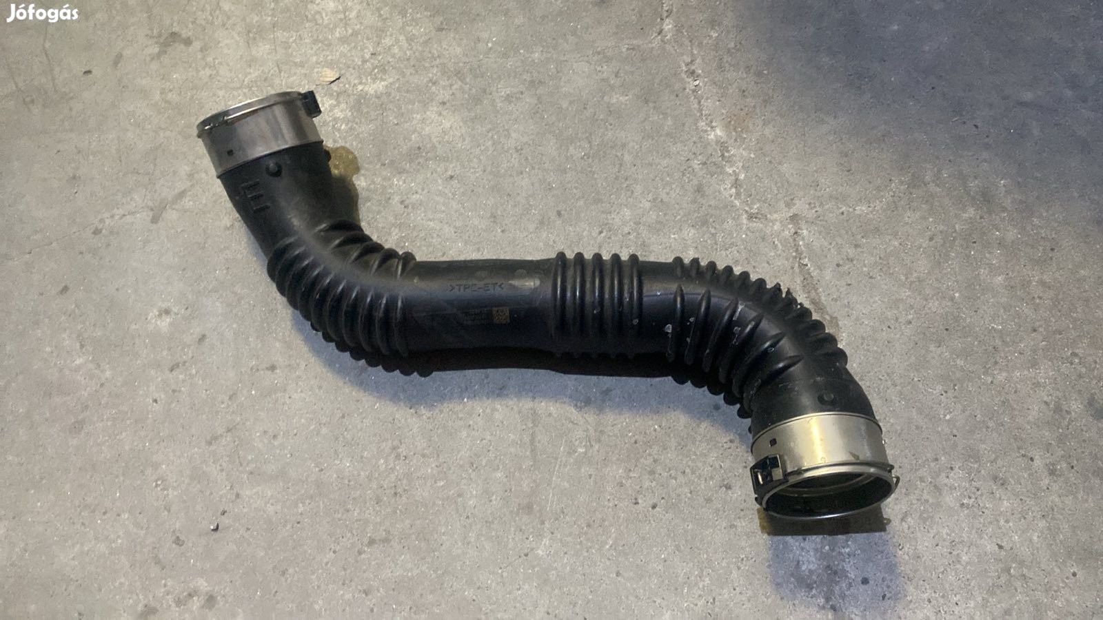 Mercedes W247 TURBOCSŐ A2475200201 eladó