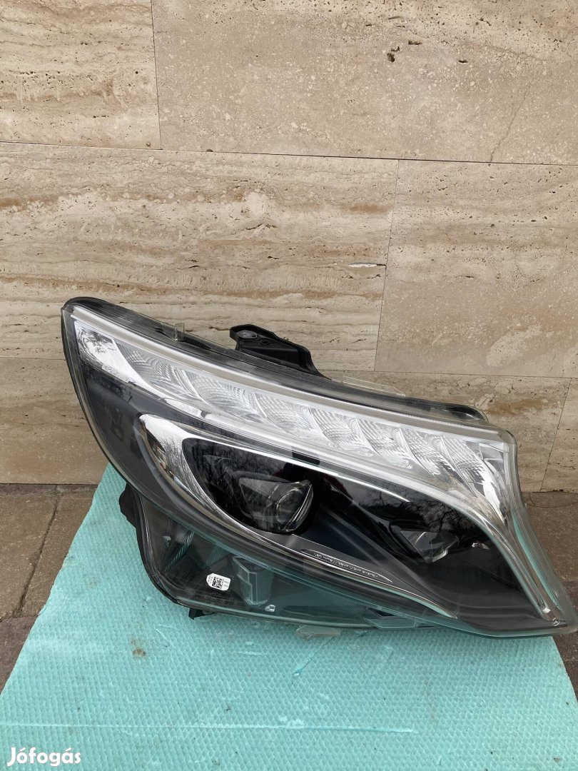 Mercedes W447 V-class Led fényszóró (A4479062401)