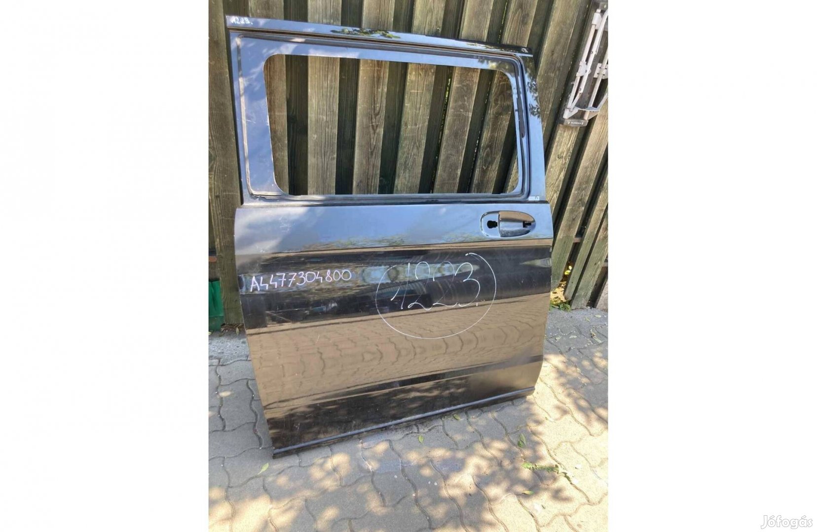 Mercedes W447 - Vito jobb oldali tolóajtó ,üveg nélkül ,eladó