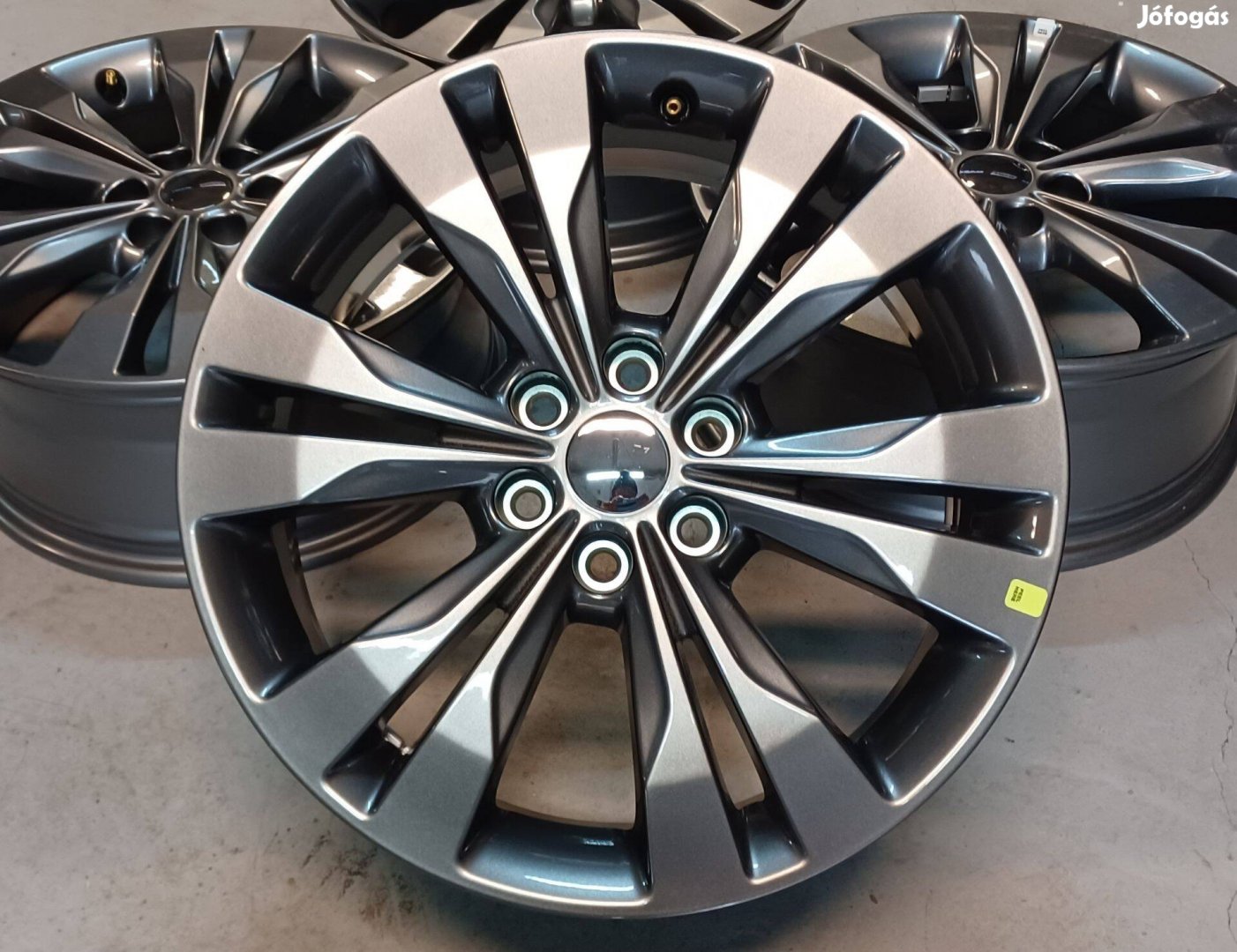 Mercedes W470 X klasse 6x114,3 7,5x18 ET50 4db