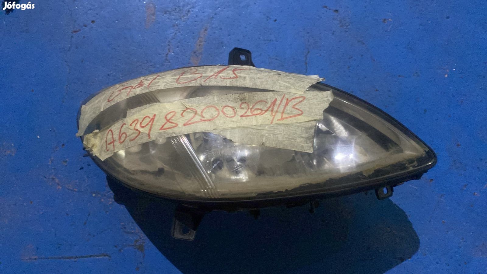 Mercedes W639 jobb fényszóró A6398200261 eladó