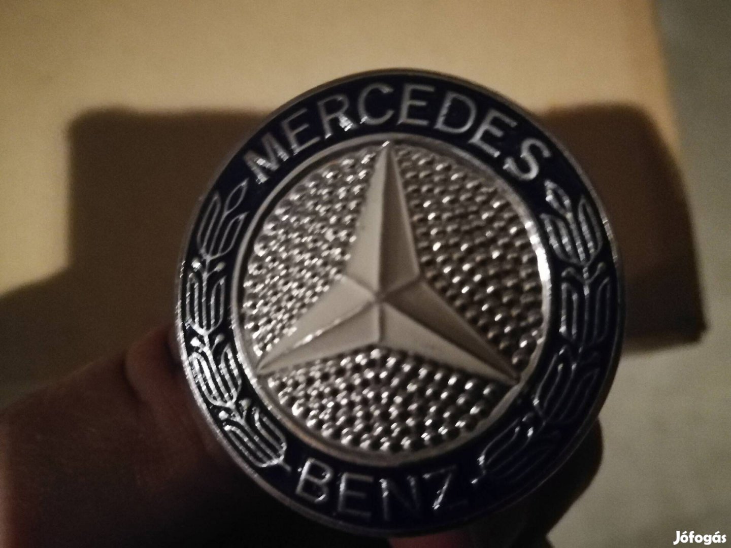 Mercedes W 114 W 115 W 116 W123 gyári új hűtő masz embléma 