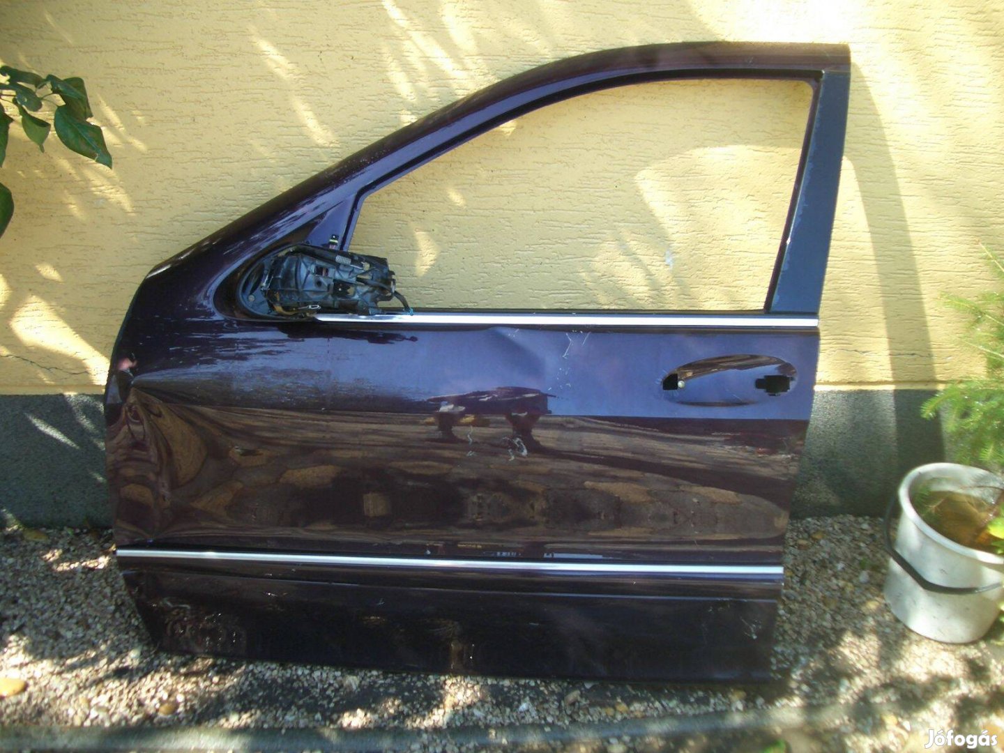 Mercedes W 220 bal első ajtó, enyhe sérüléssel, rozsda mentes állapot