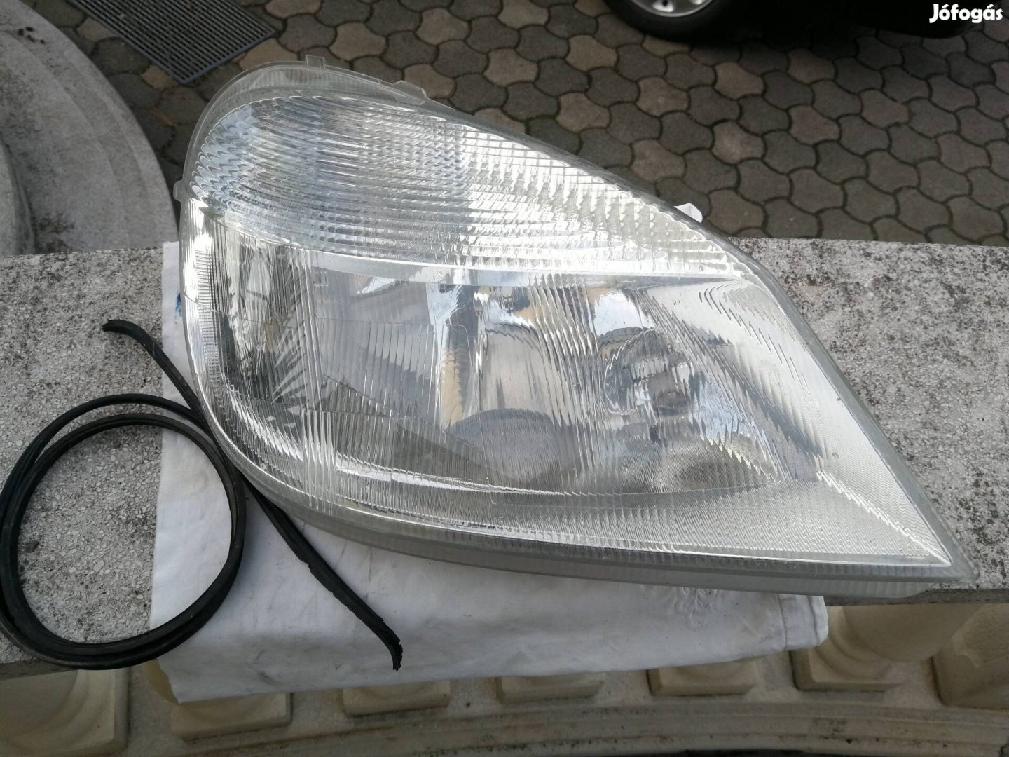 Mercedes W 414 Vaneo gyári lámpa üveg és foncsor 