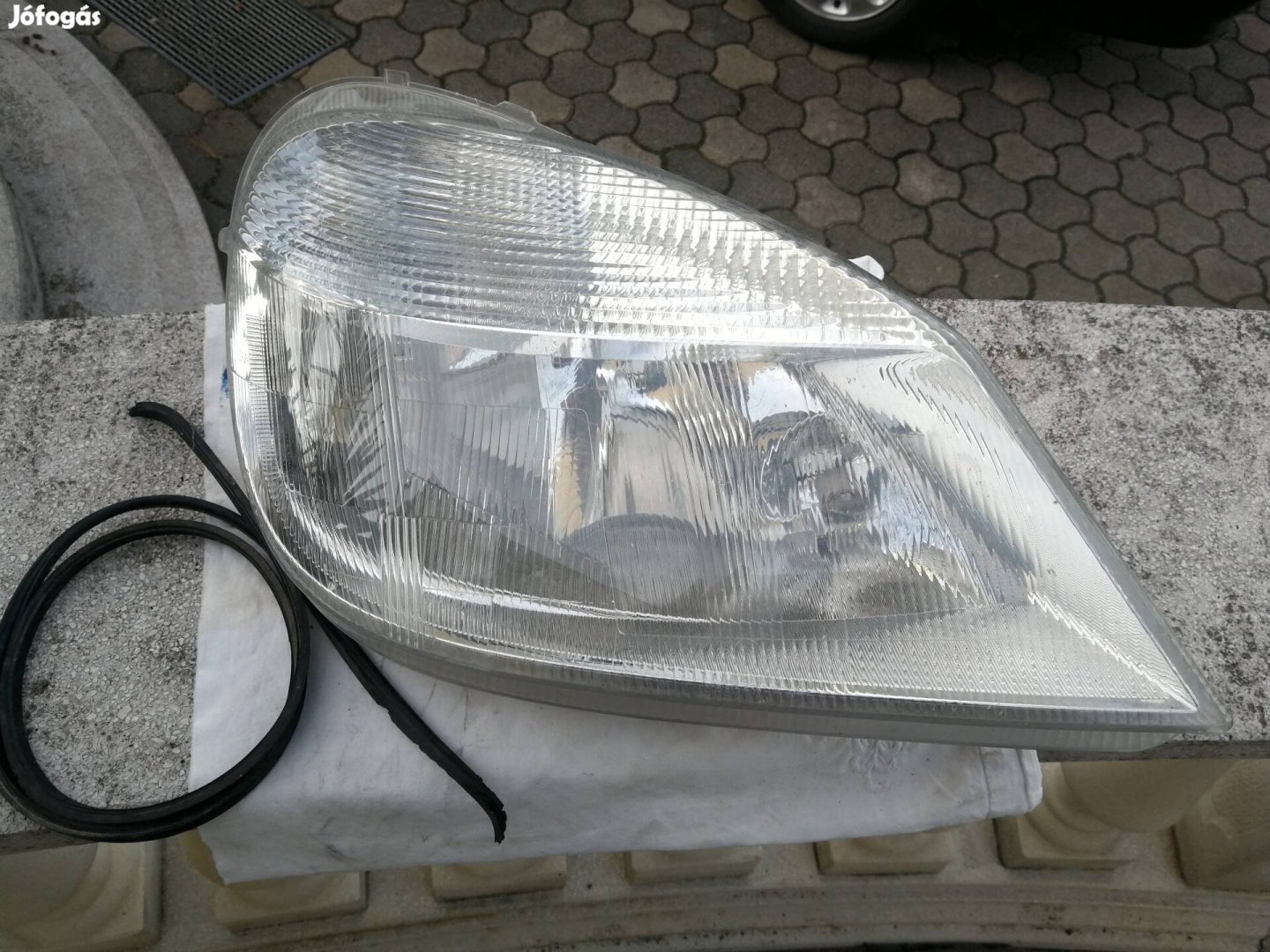 Mercedes W 414 Vaneo gyári lámpa üveg és foncsor 