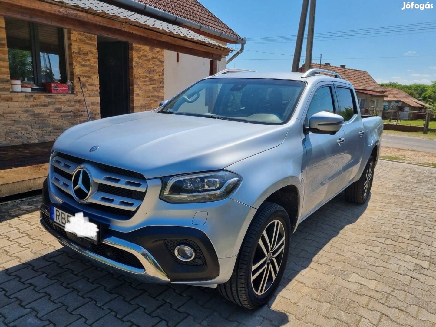 Mercedes X250 pickup