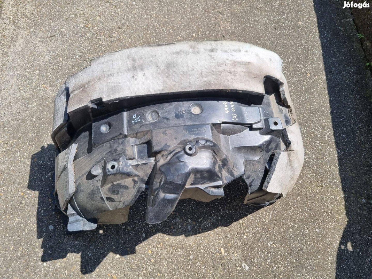 Mercedes X osztáy W470 Jobb első Dobbetét 63840 5XA0A