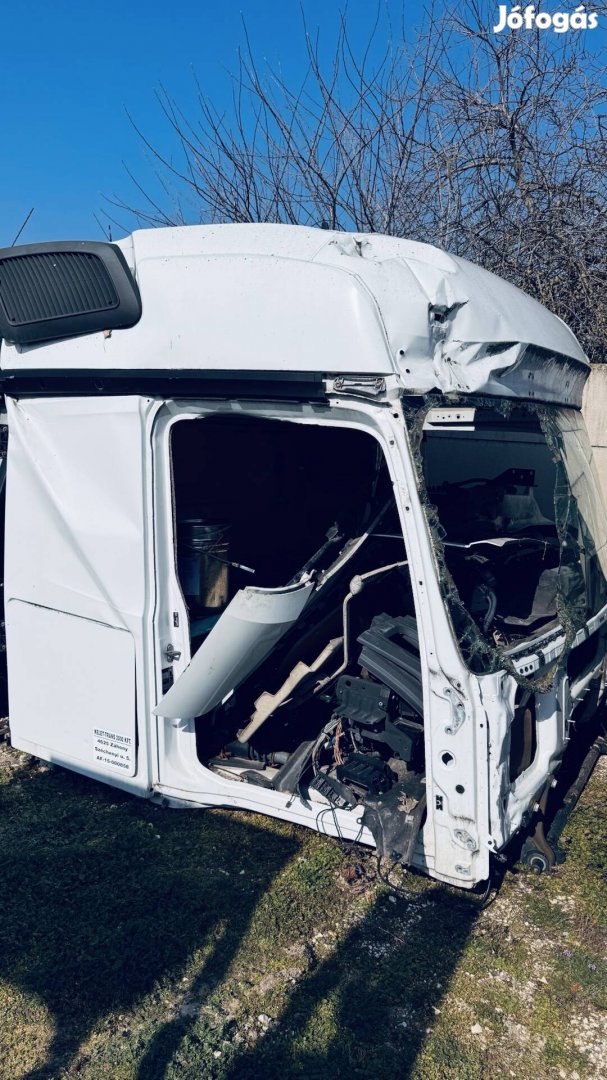 Mercedes actros mp4 fülke alkatrészek