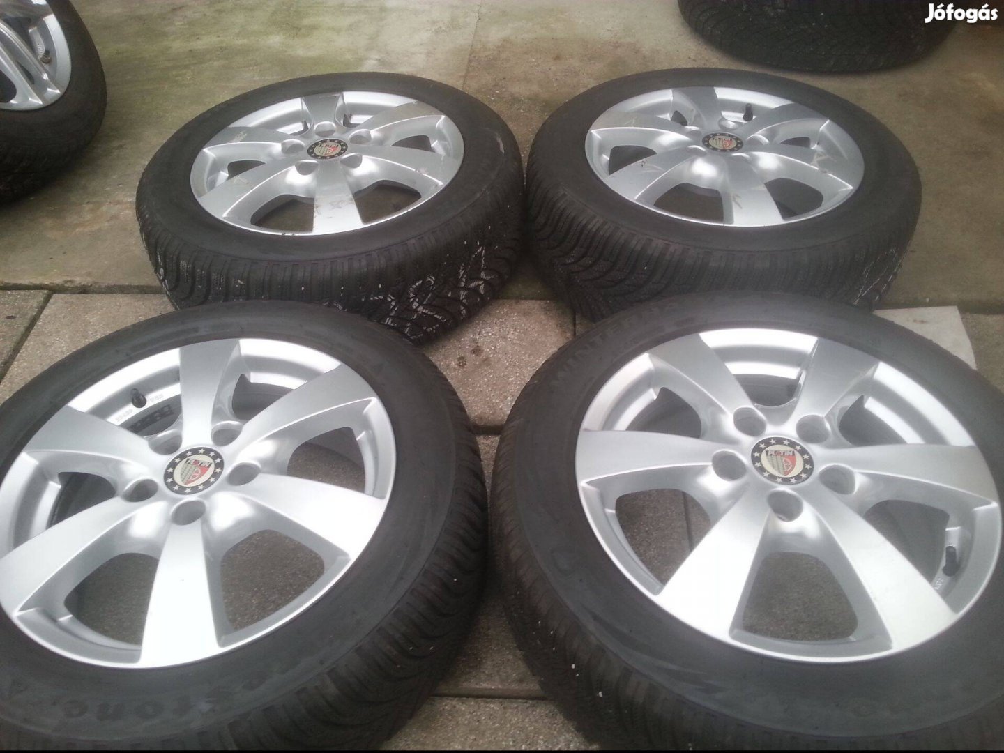 Mercedes alufelni 205/55R16 Firestone újszerű téli gumival