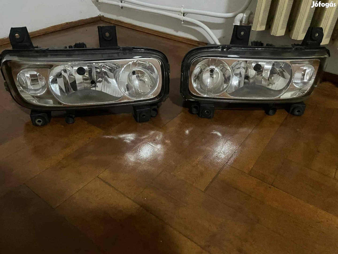 Mercedes atego első fényszóró