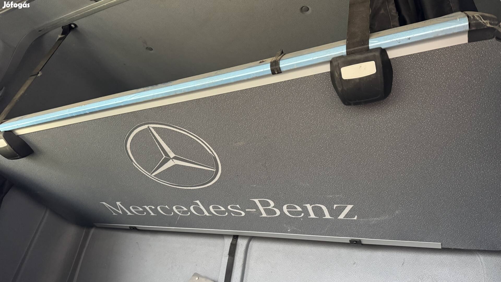 Mercedes atego felső ágy 