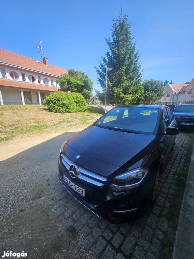 Mercedes b180
