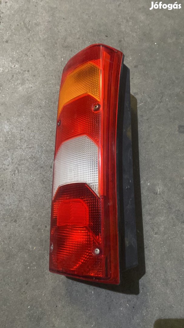 Mercedes bal hátsó lámpa, platós A0035446103, A0035441703 eladó