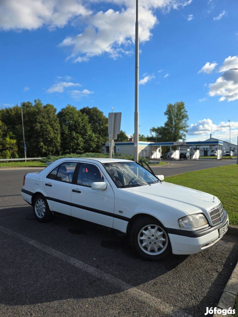 Mercedes c180