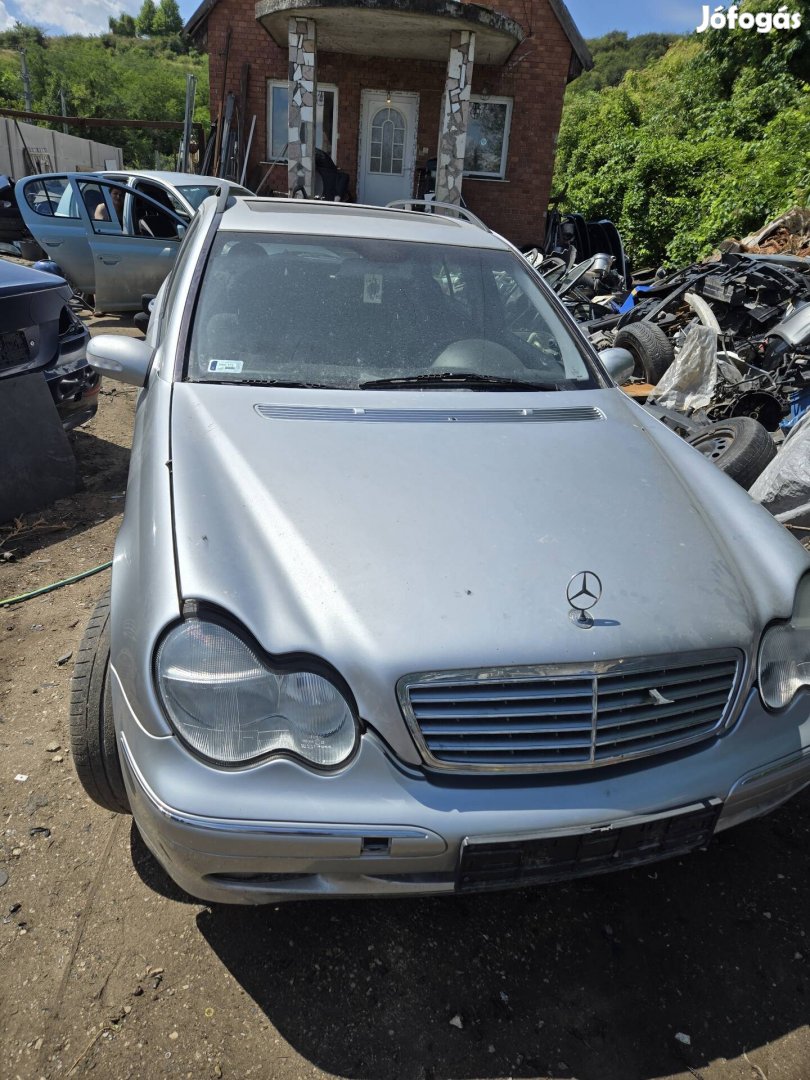 Mercedes c 1.8 kompresszor  minden  alkatrésze 