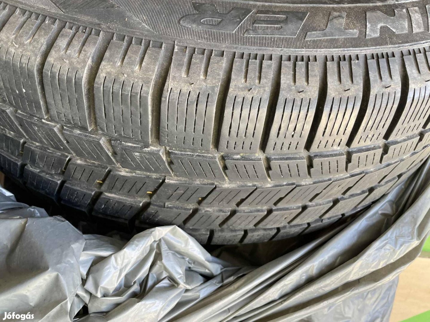 Mercedes c osztály w202 téligumi lemezfelni dísztárcsákkal