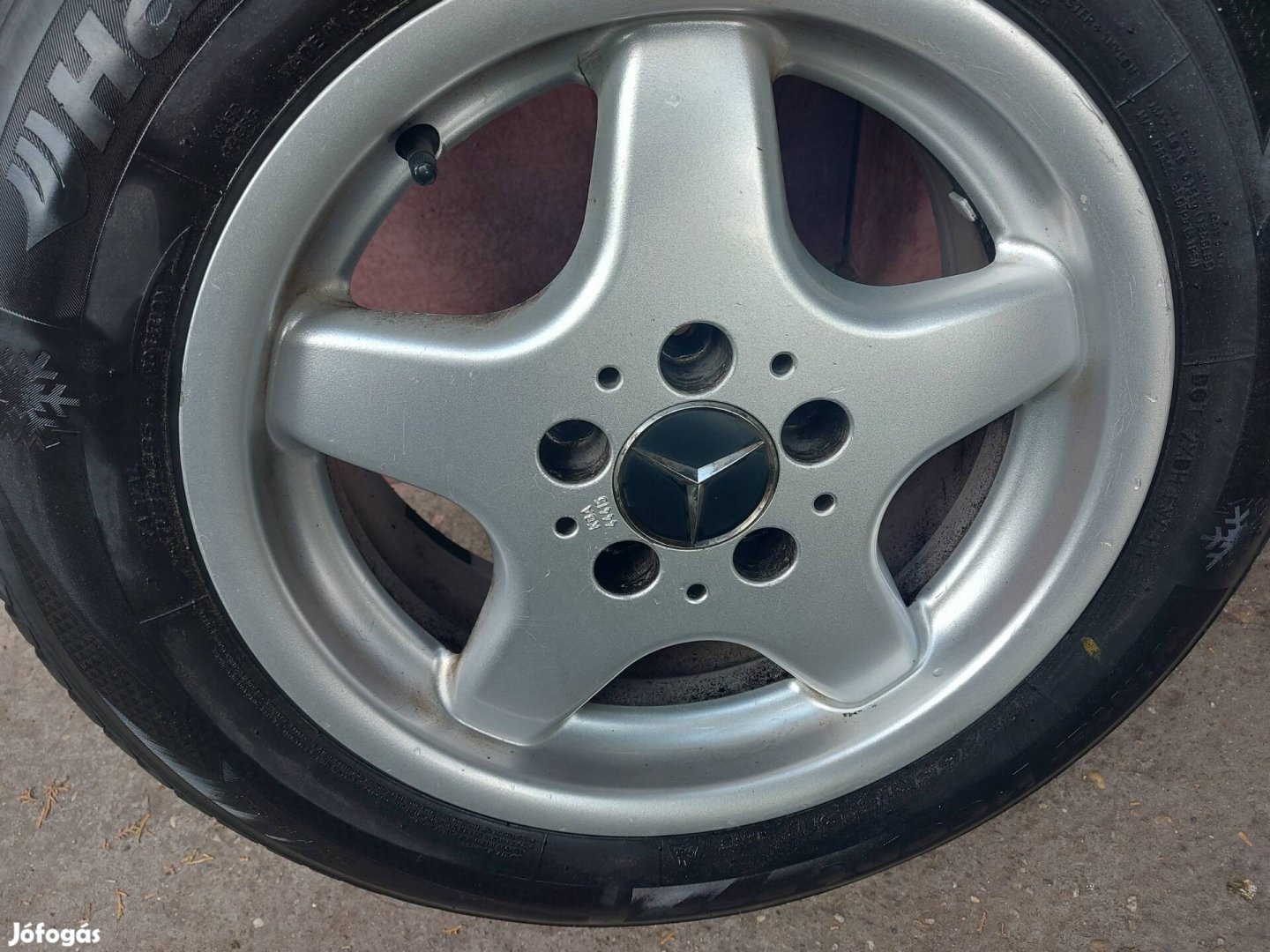 Mercedes felni 15" téli gumival 