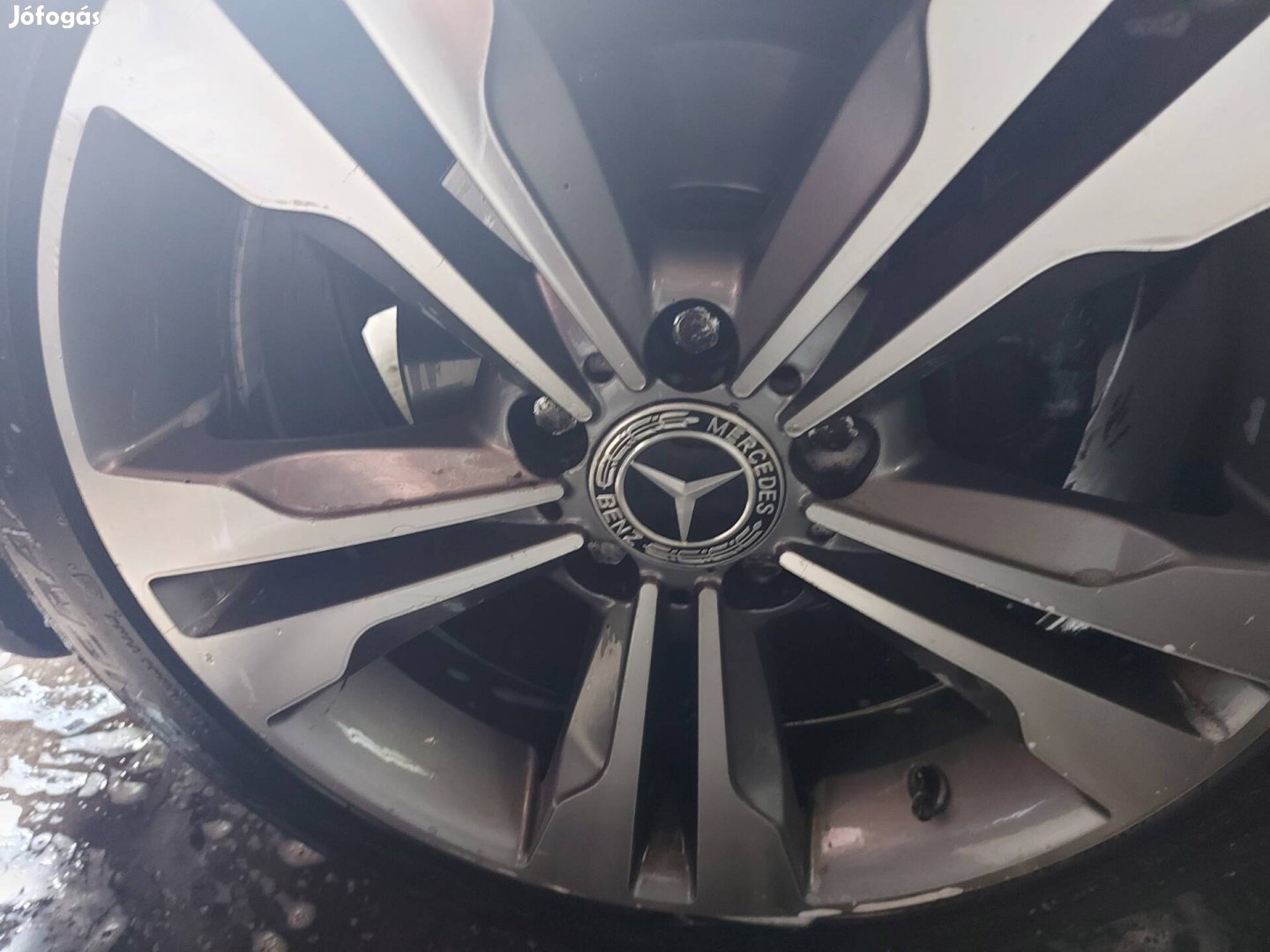 Mercedes felni nyári gumival 