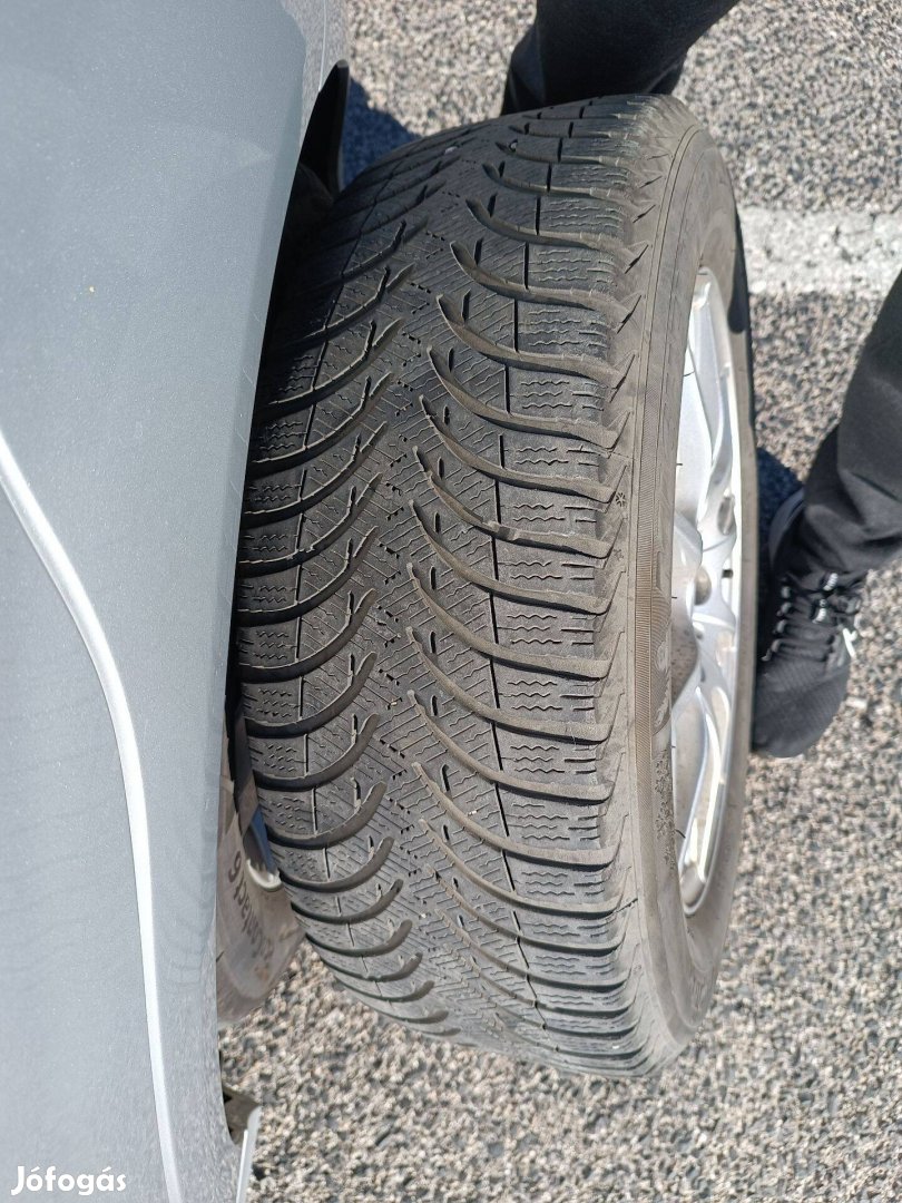 Mercedes felni téli külsővel