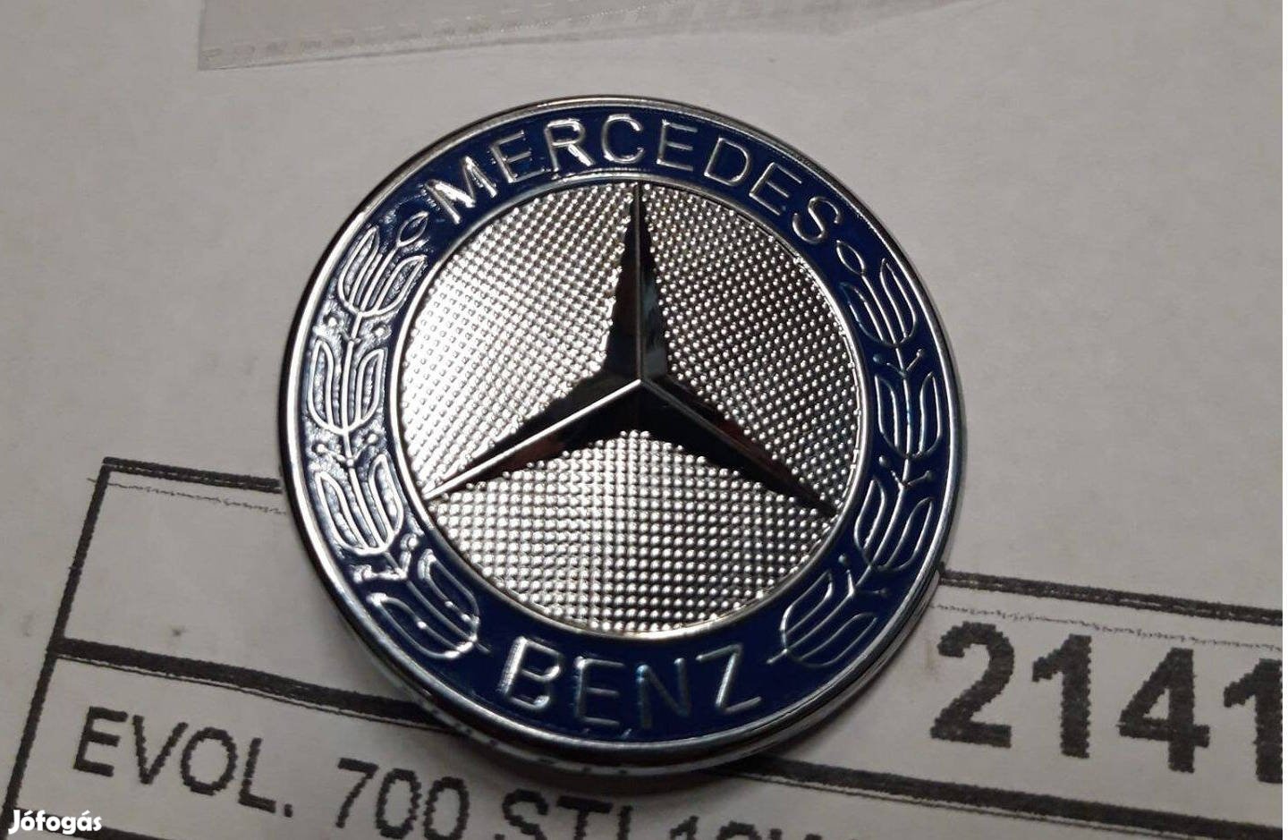 Mercedes géptető embléma